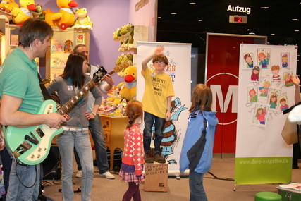 gal/2010/2010 Saitentwist Mayersche Duesseldorf 20.03/2010 Saitentwist Mayersche Duesseldorf 20.03. 170.jpg